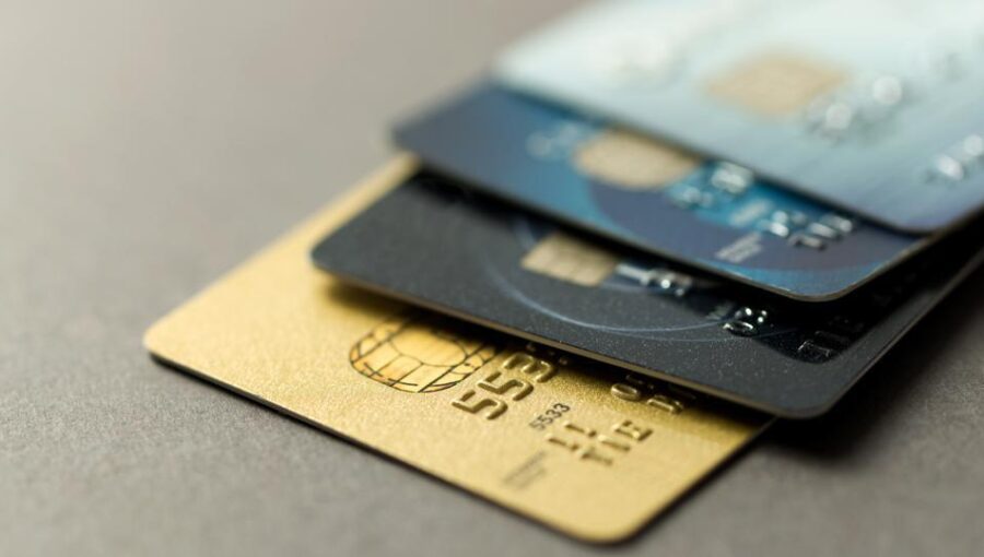 Credit Cards 101: Choosing the Right Card for You in the Philippines